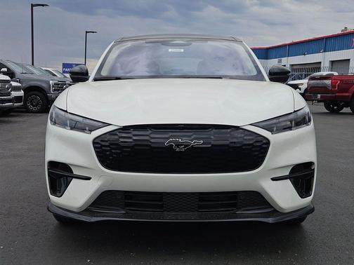 STAR WHITE MET TRI-COAT 2025 Ford Mustang Mach-E Premium