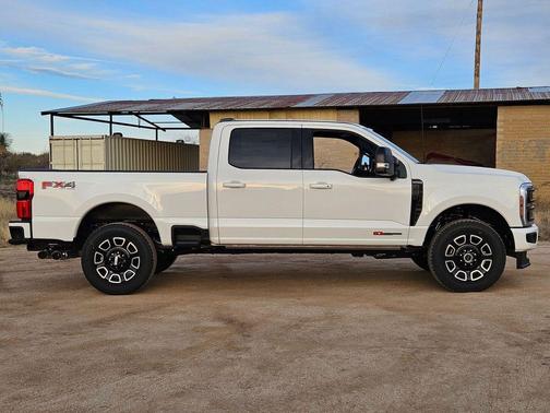STAR WHITE 2026 Ford F-250 Platinum