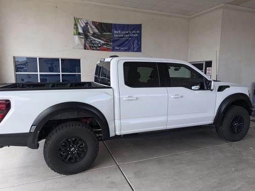 OXFORD WHITE 2024 Ford F-150 Raptor