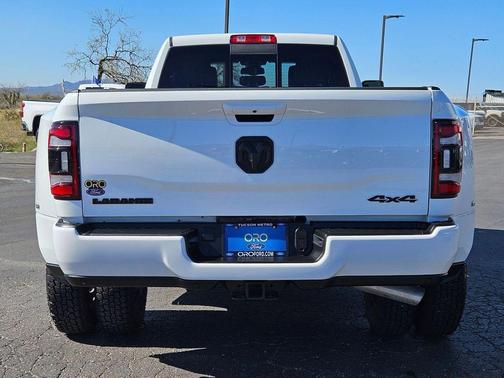Bright White Clearcoat 2024 RAM 3500 Laramie Crew Cab 4x4 8' Box