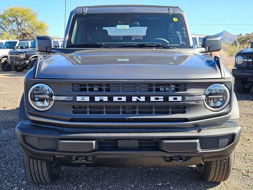 CARBONIZED GRAY METALLIC 2025 Ford Bronco Base