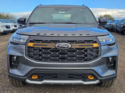 CARBONIZED GRAY METALLIC 2026 Ford Explorer Tremor