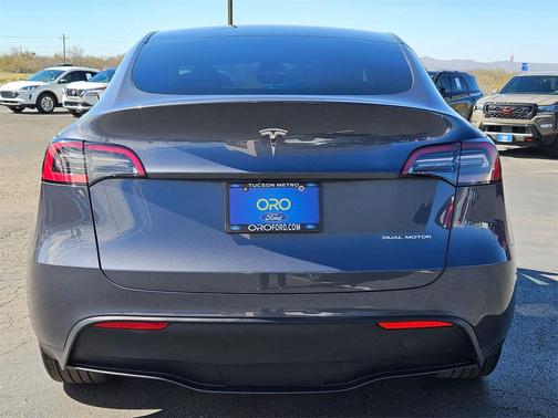 2023 Tesla Model Y Long Range Dual Motor All-Wheel Drive