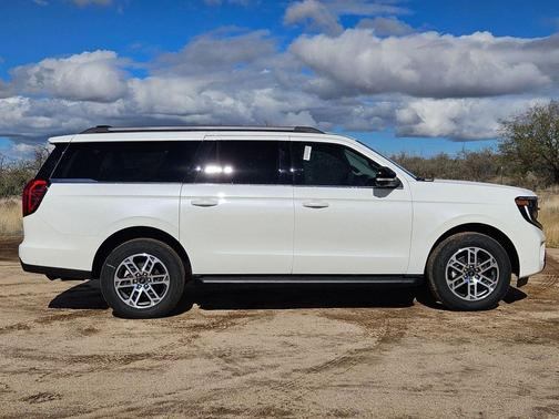 STAR WHITE MET TRI-COAT 2025 Ford Expedition Max Active 4x4