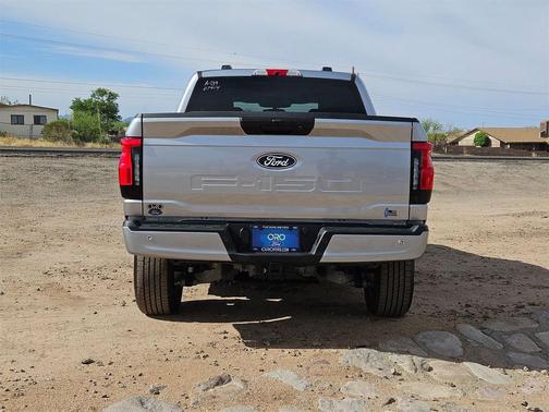 2025 Ford F-150 Lightning Flash