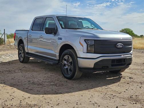 2025 Ford F-150 Lightning Flash