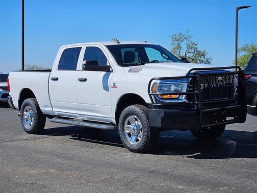2021 RAM 3500 Tradesman Crew Cab 4x4 6'4' Box