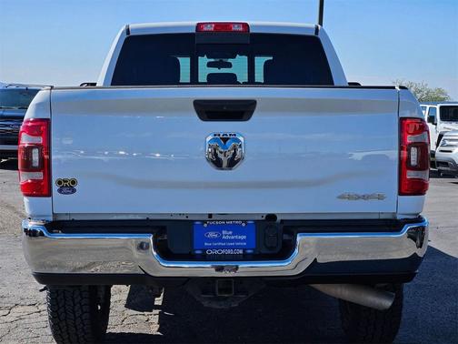 2021 RAM 3500 Tradesman Crew Cab 4x4 6'4' Box
