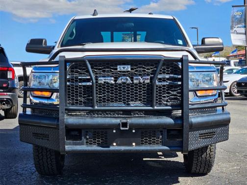 2021 RAM 3500 Tradesman Crew Cab 4x4 6'4' Box