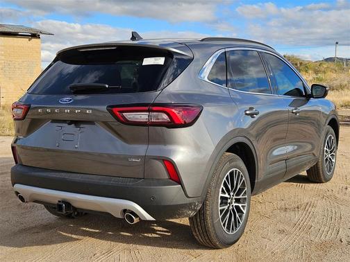 2026 Ford Escape PHEV SE