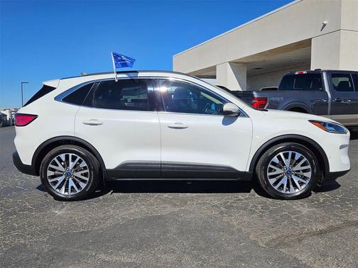 2020 Ford Escape Titanium