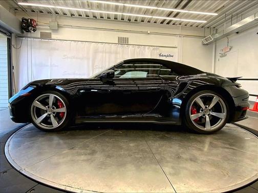 Jet Black Metallic 2023 Porsche 911