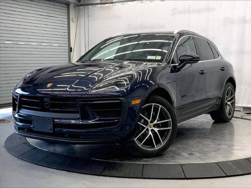Night Blue Metallic 2023 Porsche Macan