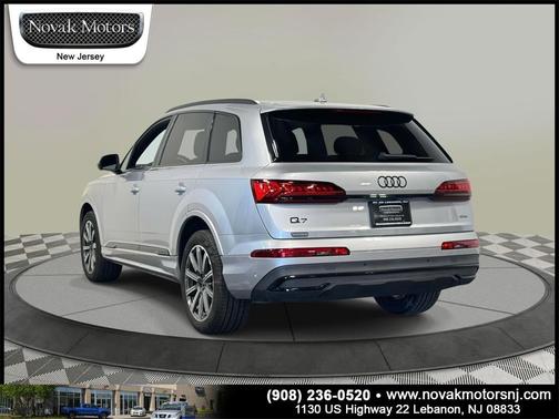 2022 Audi Q7 45 Premium Plus