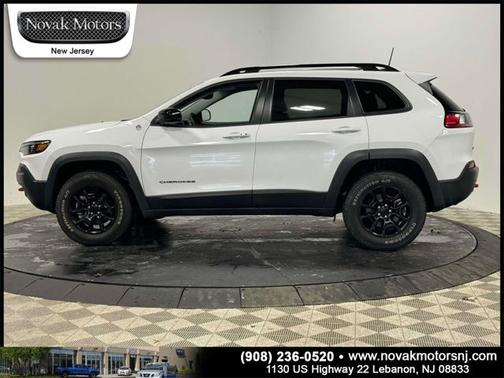 2022 Jeep Cherokee Trailhawk