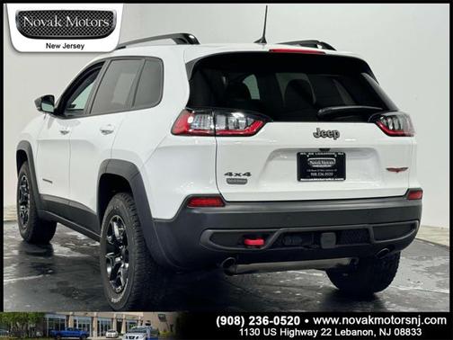 2022 Jeep Cherokee Trailhawk