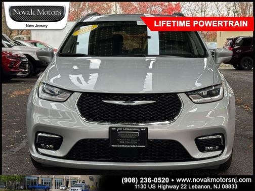 2022 Chrysler Pacifica Touring L