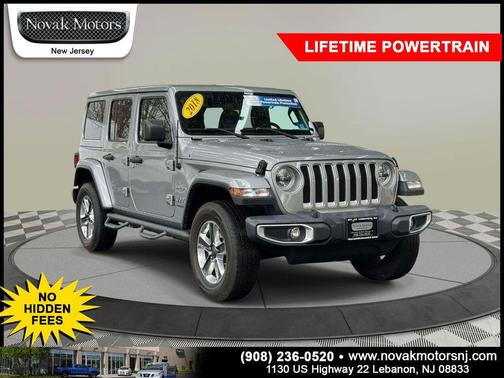 Billet Silver Metallic Clearcoat 2018 Jeep Wrangler Unlimited Sahara SUV