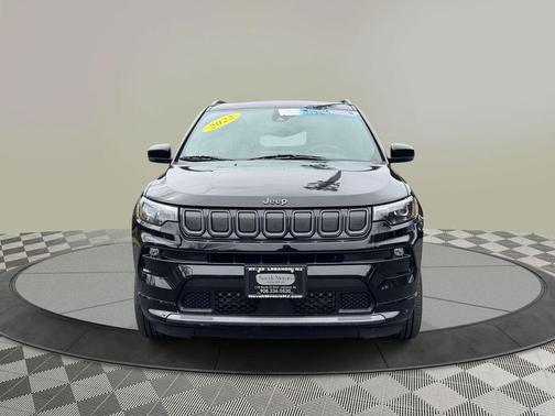 Diamond Black Crystal Pearlcoat 2022 Jeep Compass High Altitude