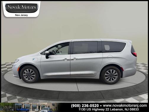 2023 Chrysler Pacifica Hybrid Limited