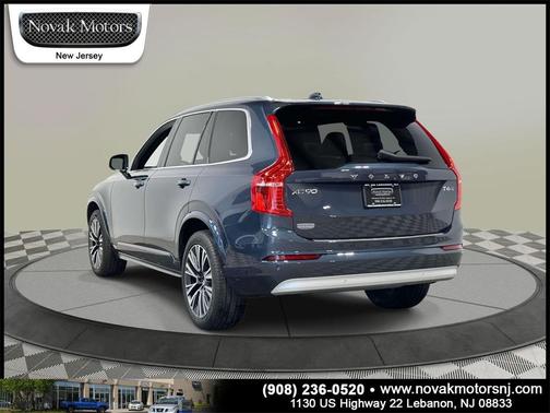 2022 Volvo XC90 T6 Momentum