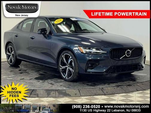 2024 Volvo S60 B5 Plus Dark Theme