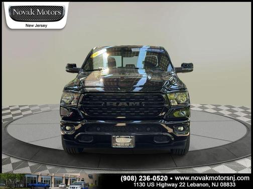 Diamond Black Crystal Pearlcoat 2023 RAM 1500 Big Horn/Lone Star