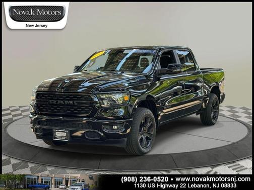 Diamond Black Crystal Pearlcoat 2023 RAM 1500 Big Horn/Lone Star