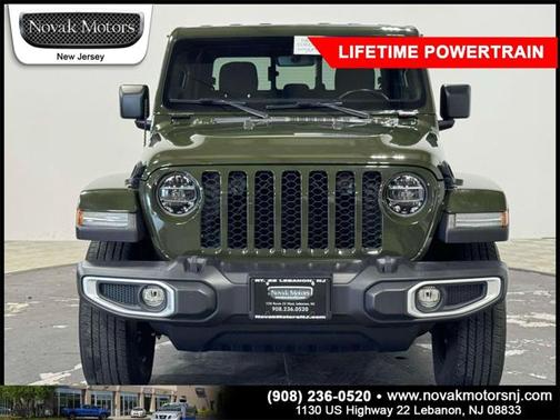 2022 Jeep Gladiator Sport S
