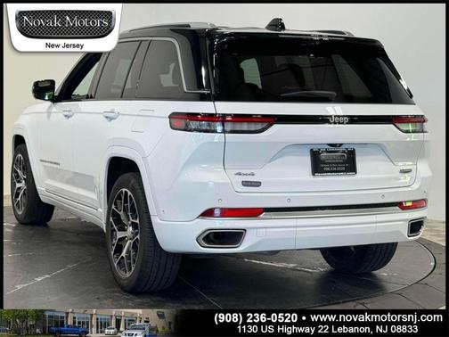 2022 Jeep Grand Cherokee Summit