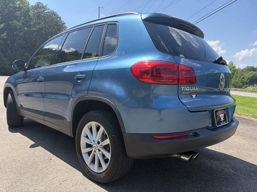 Pacific Blue Metallic 2017 Volkswagen Tiguan 2.0T S