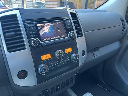 2016 Nissan Frontier SV