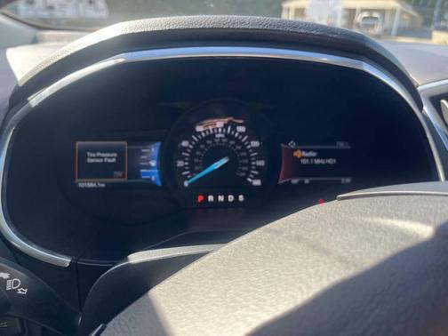 2016 Ford Edge Sport