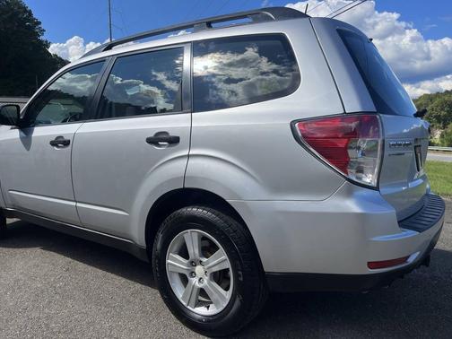 2011 Subaru Forester 2.5 X