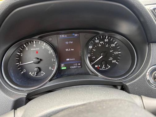 2018 Nissan Rogue SV