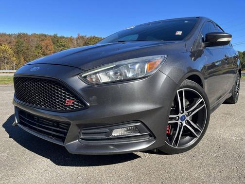 2018 Ford Focus ST 