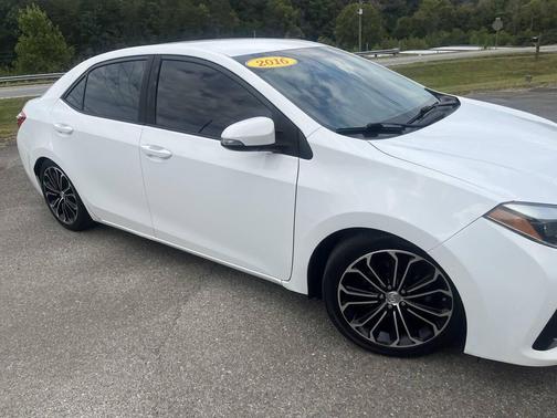 2016 Toyota Corolla S Plus