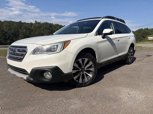 Crystal White Pearl 2015 Subaru Outback 3.6R Limited