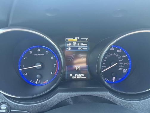 Crystal White Pearl 2015 Subaru Outback 3.6R Limited