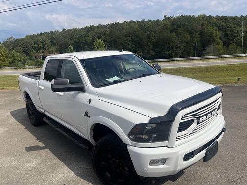 2018 RAM 2500 Big Horn Crew Cab 4x4 6'4' Box