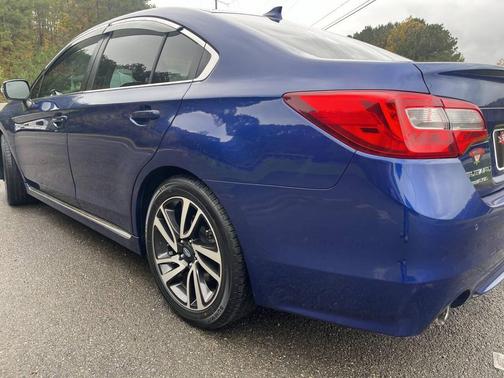 2017 Subaru Legacy Sport