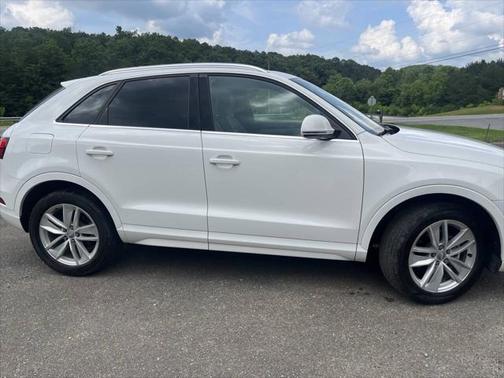 2017 Audi Q3 2.0T Premium Plus