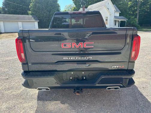 2022 GMC Sierra 1500 AT4