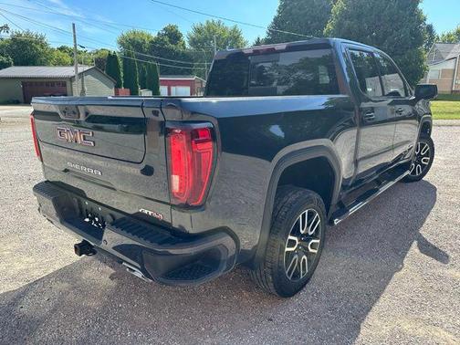 2022 GMC Sierra 1500 AT4