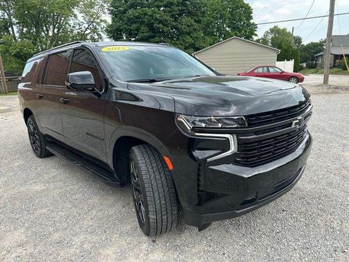 2023 Chevrolet Suburban RST