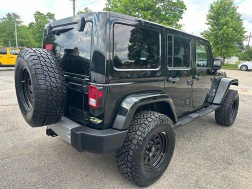 2012 Jeep Wrangler Unlimited Sahara