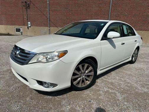 2011 Toyota Avalon Base