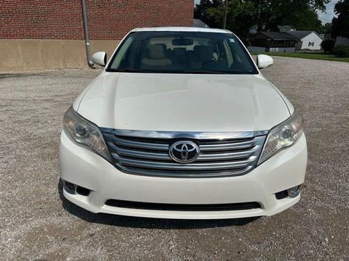 2011 Toyota Avalon Base