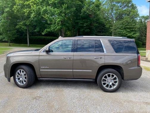 Photo 5 of 30 of 2015 GMC Yukon Denali
