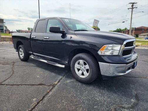 2017 RAM 1500 SLT